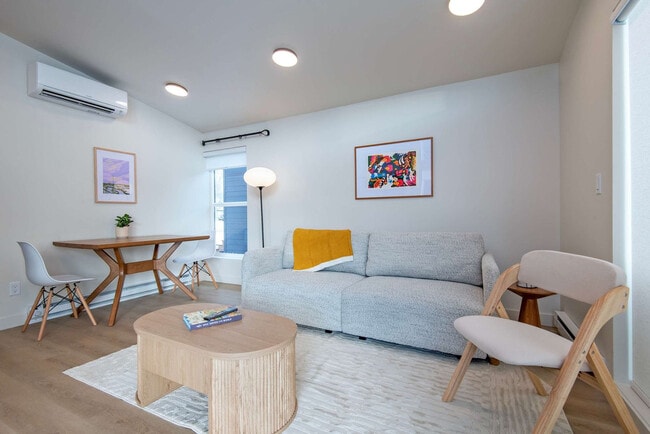 Photo - 27 4th St E Unit ID1399877P