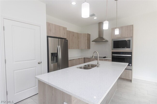 Photo - 9041 Lamkin Cir