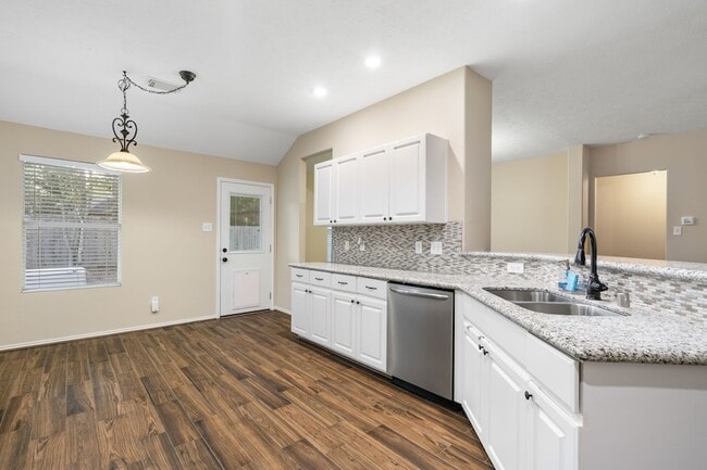 Photo - 26 S Vesper Bend Cir