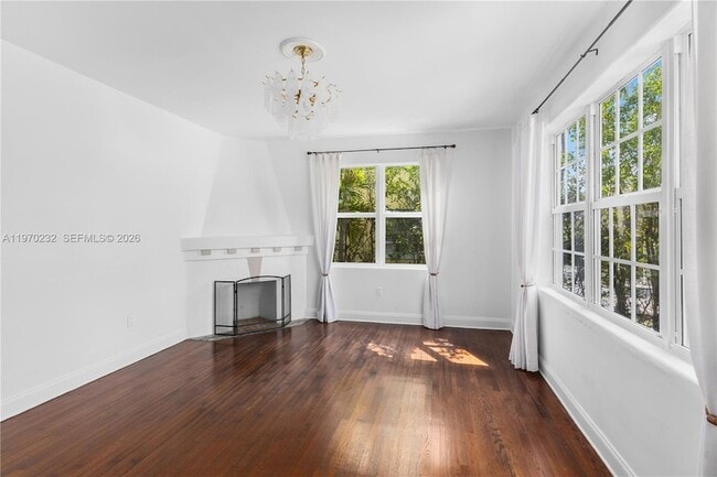 Building Photo - 1027 Euclid Ave Unit 1