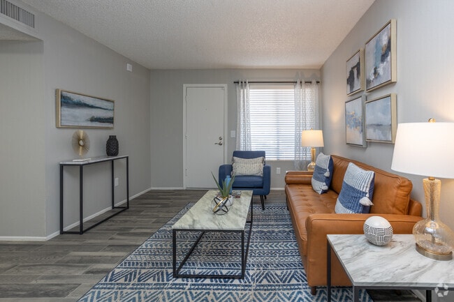 1BR, 1BA - 550SF - The Vintage Apartments