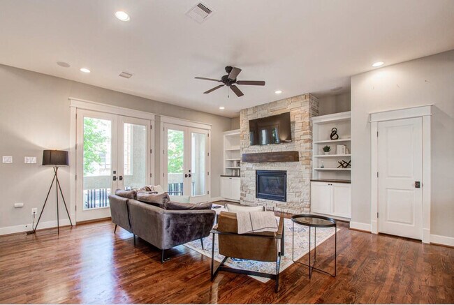 Photo - 2323 Woodhead St Unit ID1019542P