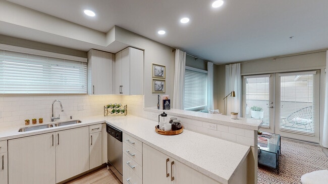 Photo - Chase Knolls