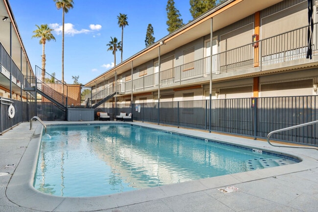 Photo - 109 E Broadway Rd Unit ID1366964P