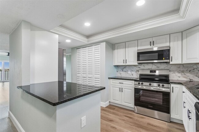 Photo - 7050 Sunset Dr S Unit 605