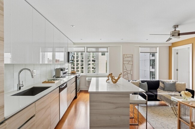 Photo - Presidential City