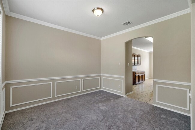 Photo - 4402 Emerald Leaf Dr