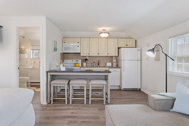 Photo - 27 Oak St Unit ID1261527P