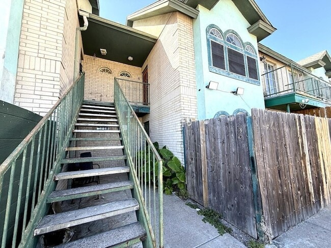 Photo - 1220 E Fremont St Unit 6