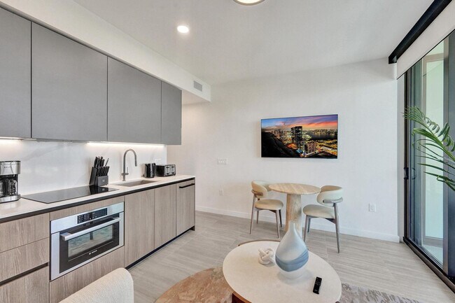 Photo - 580 72nd St Unit FL7-ID1274226P