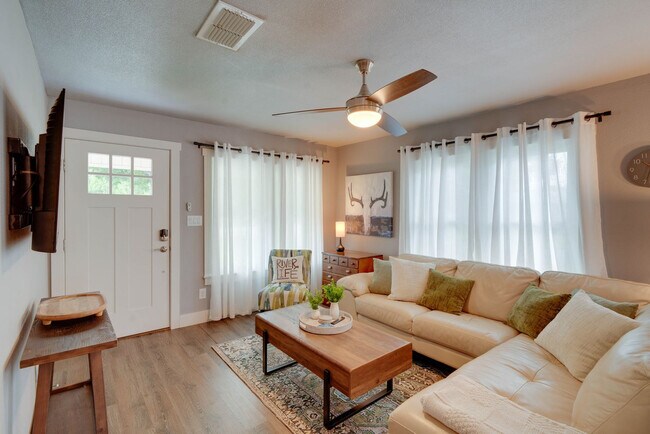 Photo - 2288 Gruene Rd Unit SI ID1579705P
