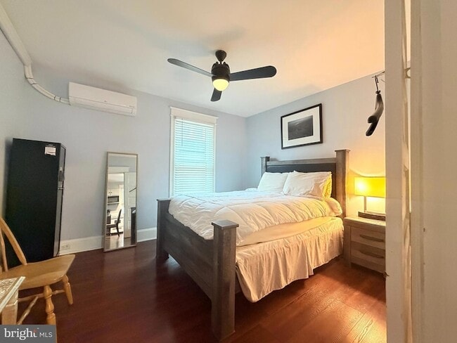 Photo - 3119 South Dakota Ave NE