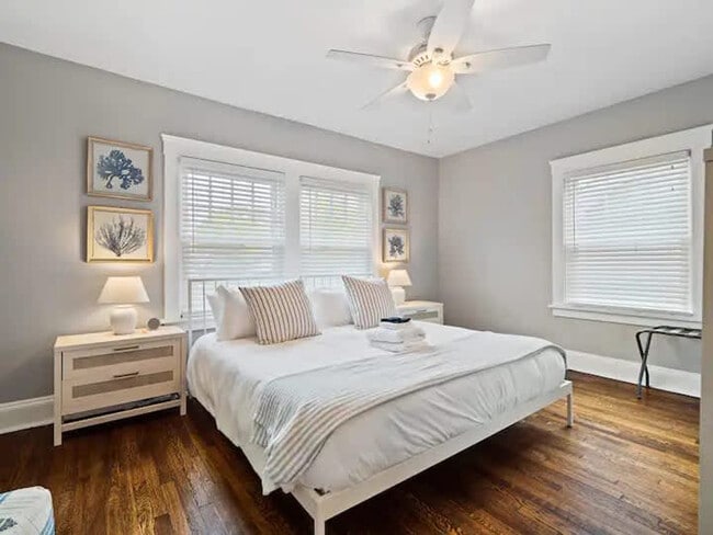 Building Photo - 9711 Clifton Blvd Unit SI ID1593901P