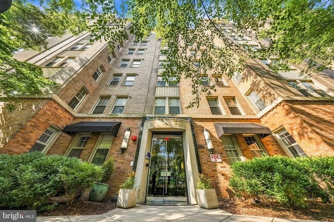 Building Photo - 1314 Massachusetts Ave NW Unit 606