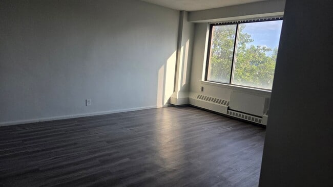 Photo - 600A LLC