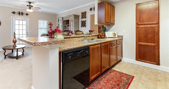 Photo - Bedford Parke Apartments