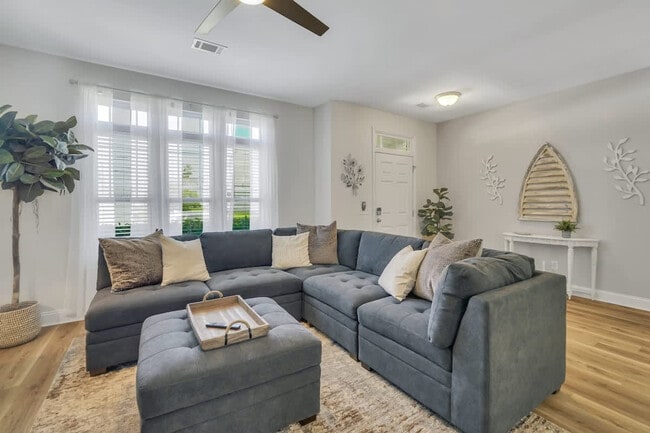 Photo - 35 Moonlight Trail Unit ID1244790P