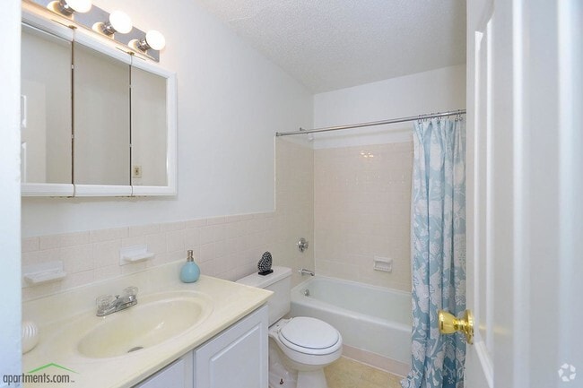 Bathroom - Parkview Apartments