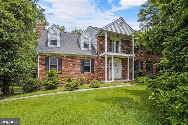 Building Photo - 9708 Locust Hill Dr