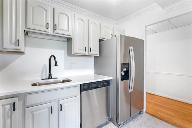 Photo - 2965 Pharr Ct S Northwest Unit 817