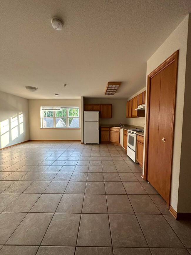 Photo - Silver Drive Apartments