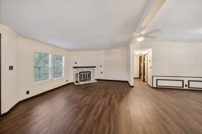 Photo - 110 Charlies Ln