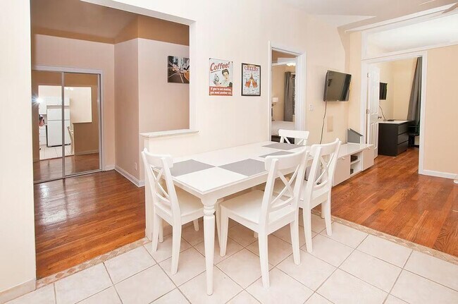 Photo - 236 E 80th St Unit ID1032066P