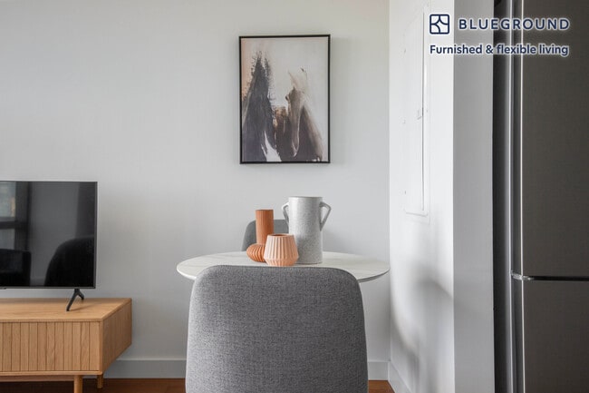 Photo - 435 W 31st St Unit FL36-ID1454