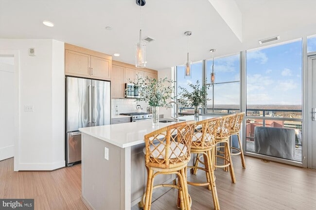 Photo - 930 Rose Ave Unit 1905