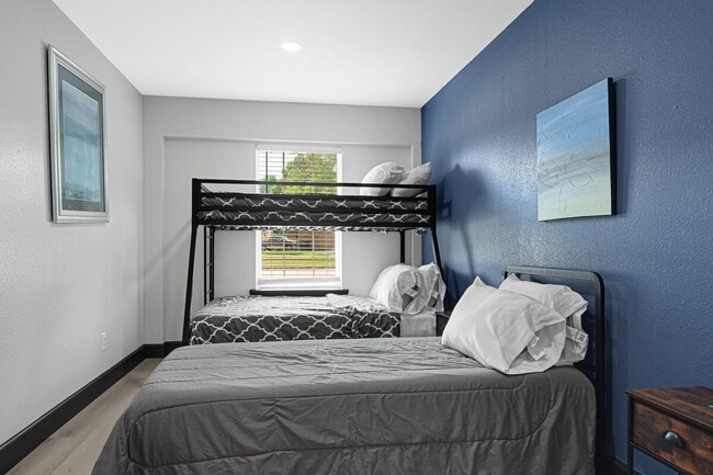 Photo - 12115 Wood Forest Dr Unit SI ID1603447P