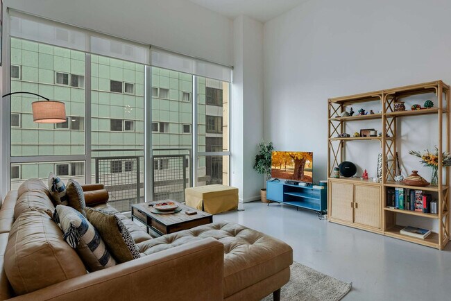 Photo - 235 NE 2nd St Unit SI ID1467685P