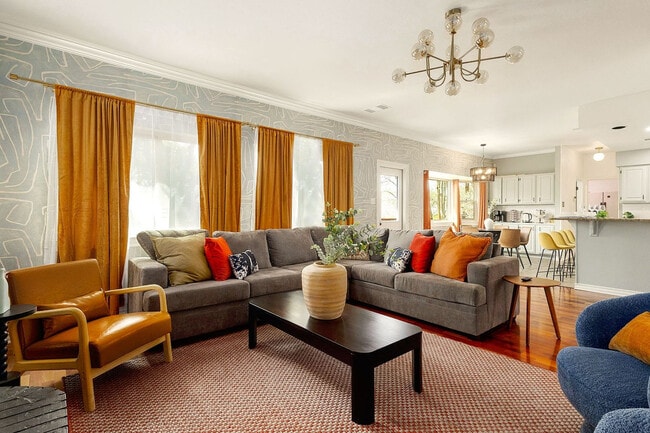 Photo - 13702 Yellow Oak Cir Unit SI ID1369235P