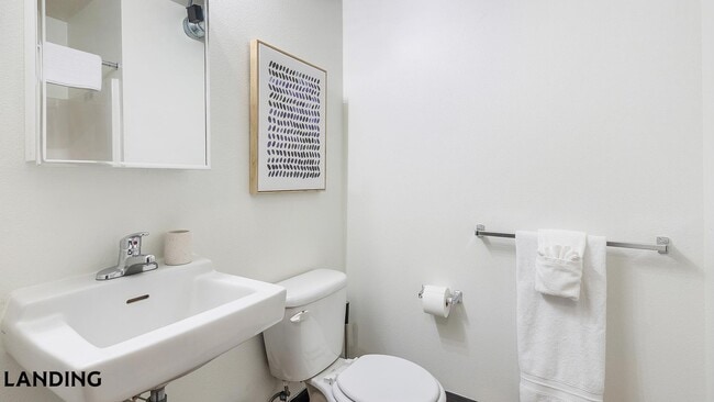 Photo - 1430 NW Pettygrove St Unit C313