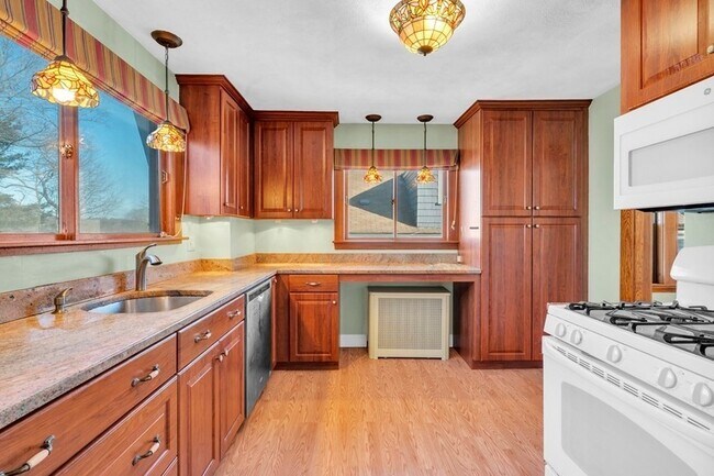Photo - 11-13 Bridgham Avenue Unit 2 Unit 2