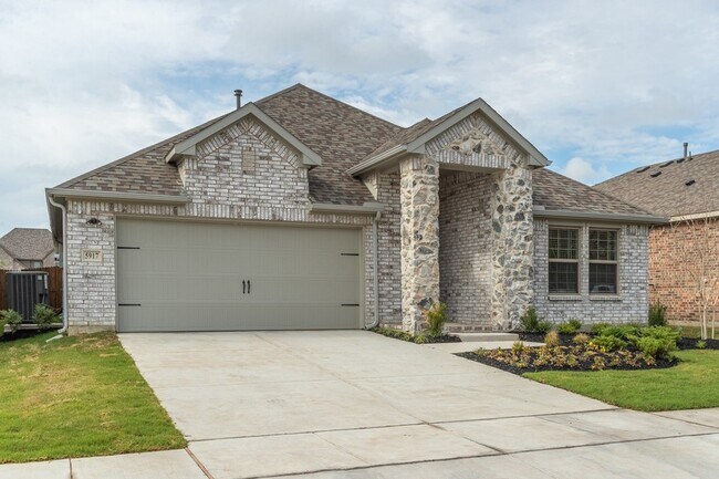 Photo - 5917 Bellflower Dr