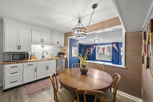 Photo - 1710 Hess Blvd Unit ID1340543P