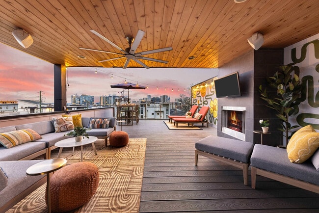 Photo - 917 Southside Pl Unit ID1043947P