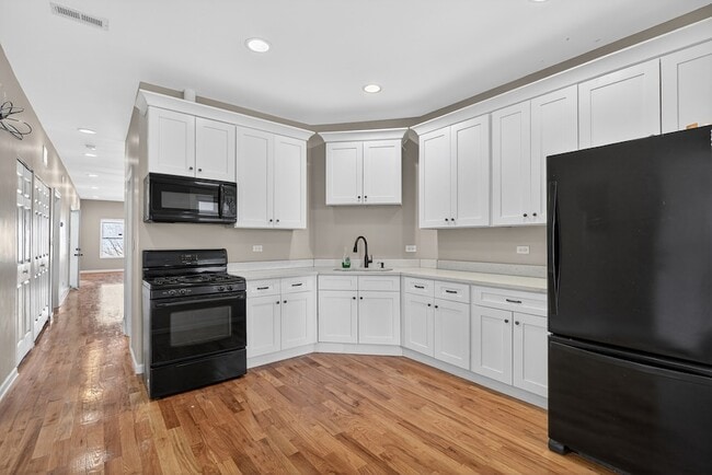 Photo - 5709 W Irving Park Rd Unit 2