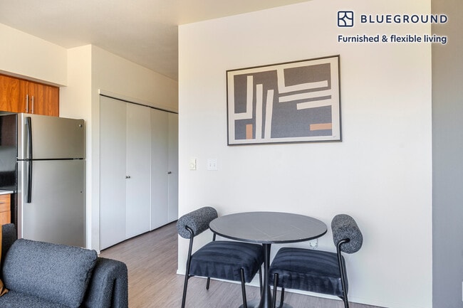 Photo - 4302 7th Ave NE Unit FL3-ID914