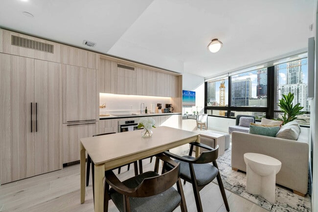 Photo - 225 N Miami Ave Unit FL11-ID1391813P