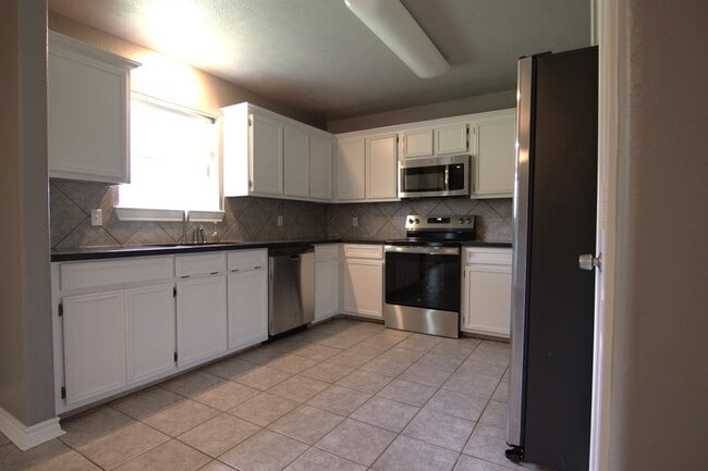Photo - 8525 Sunflower Ln