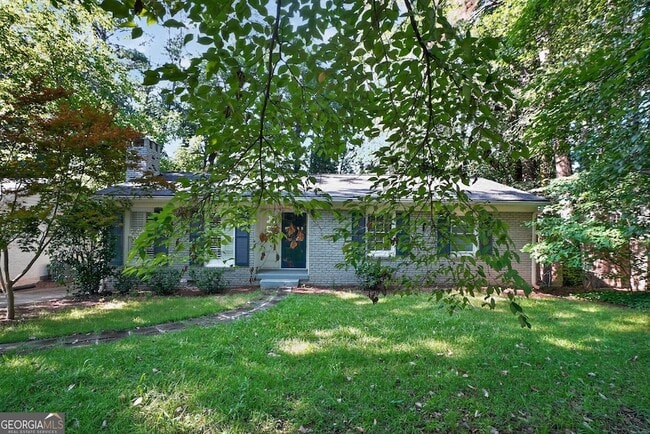 Photo - 807 Cardova Dr NE