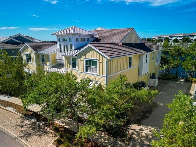 Building Photo - 340 Sapphire Lake Dr Unit 101