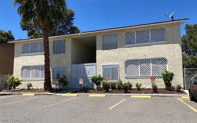 Building Photo - 2762 Sidewinder Ln Unit D