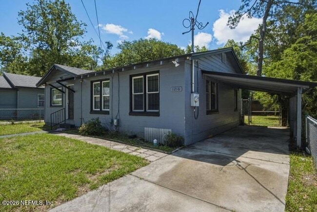 Photo - 1216 W 24th St