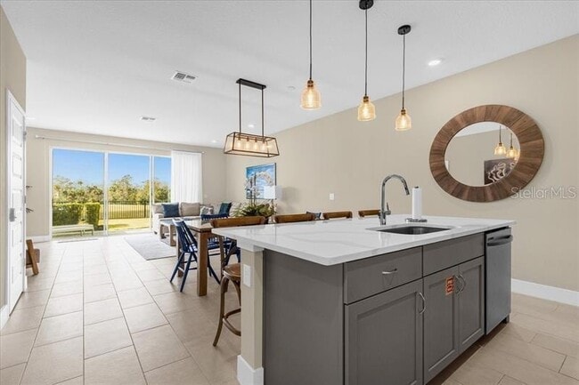 Photo - 788 Driving Range Ct