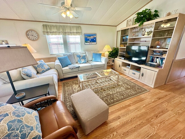 Building Photo - 617 Nettles Blvd Unit SI ID1537504P