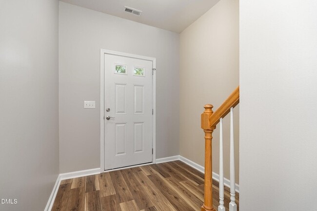 Photo - 956 Shining Wire Way