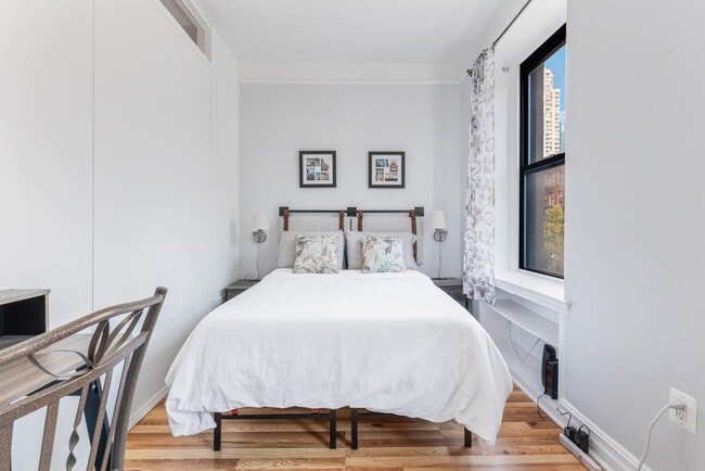 Photo - 414 W 46th St Unit ID1323965P