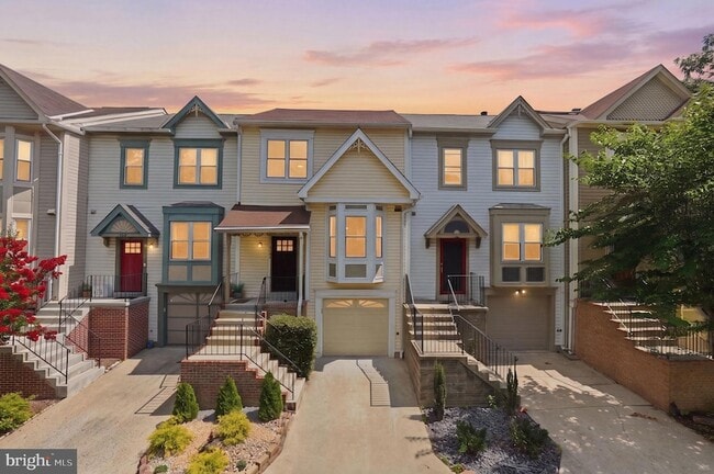 Building Photo - 2846 Schoolhouse Cir